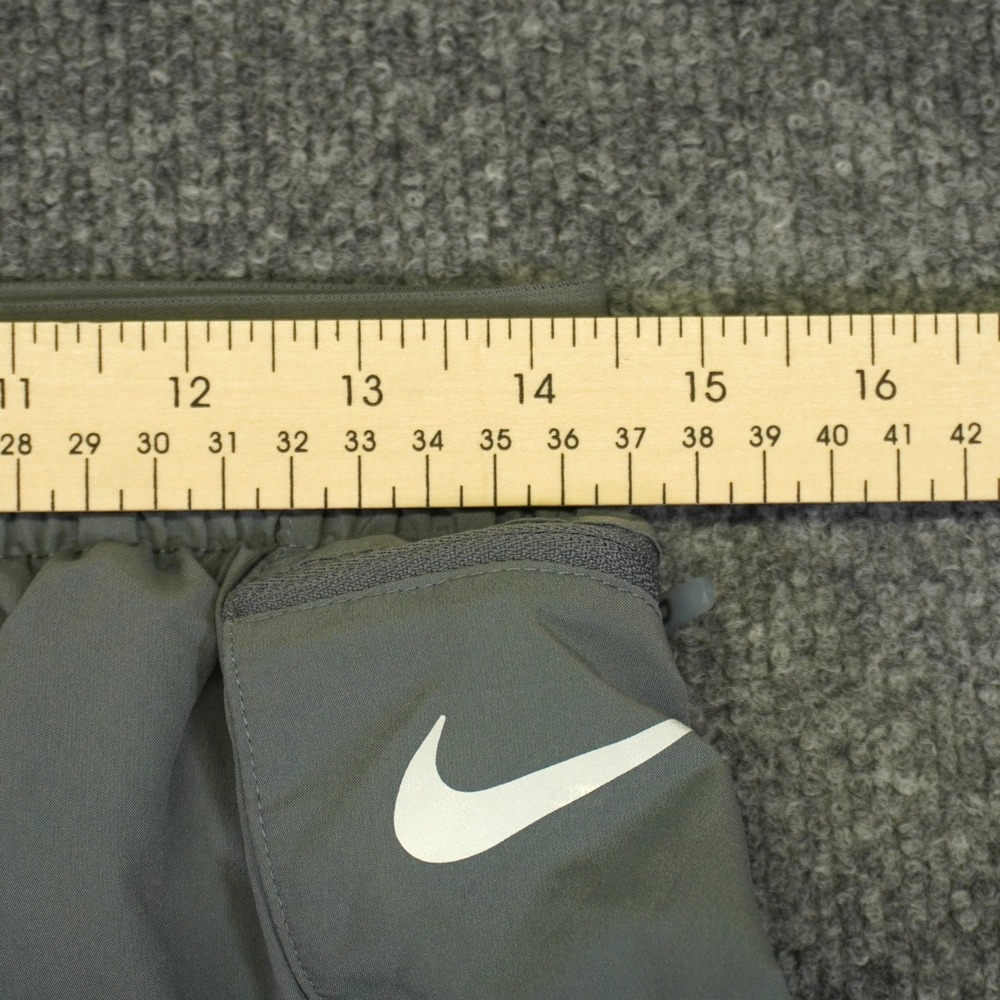 Nike Running Shorts Womens M Gray Dri-FIT Zipper Pocket CZ9576-084 - Picture 3 of 11